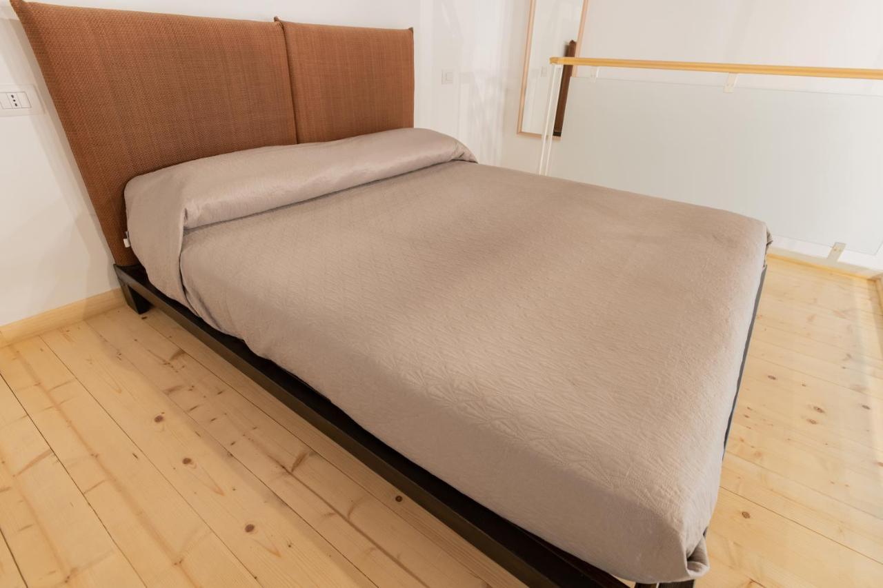 Casa Materdei Apartment Наполи Екстериор снимка
