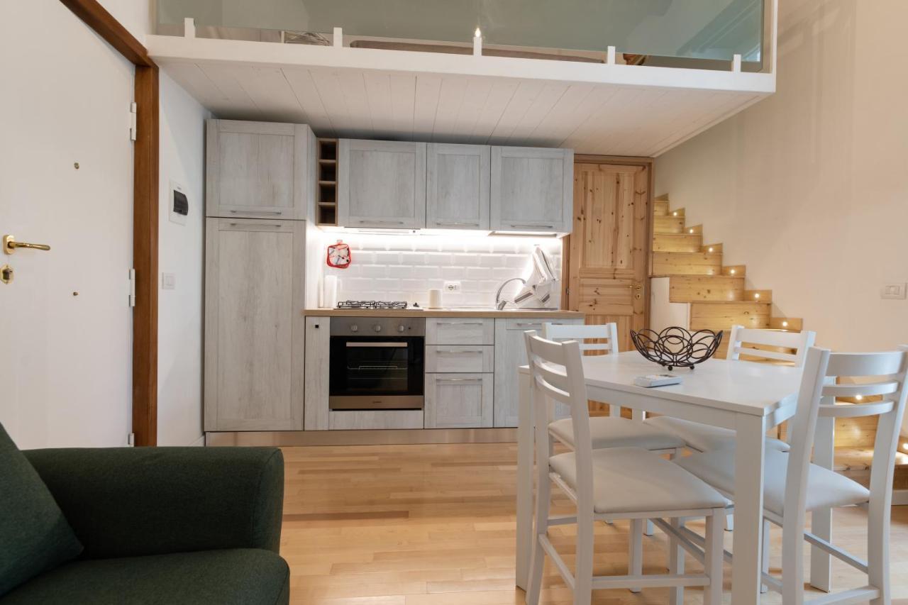 Casa Materdei Apartment Наполи Екстериор снимка